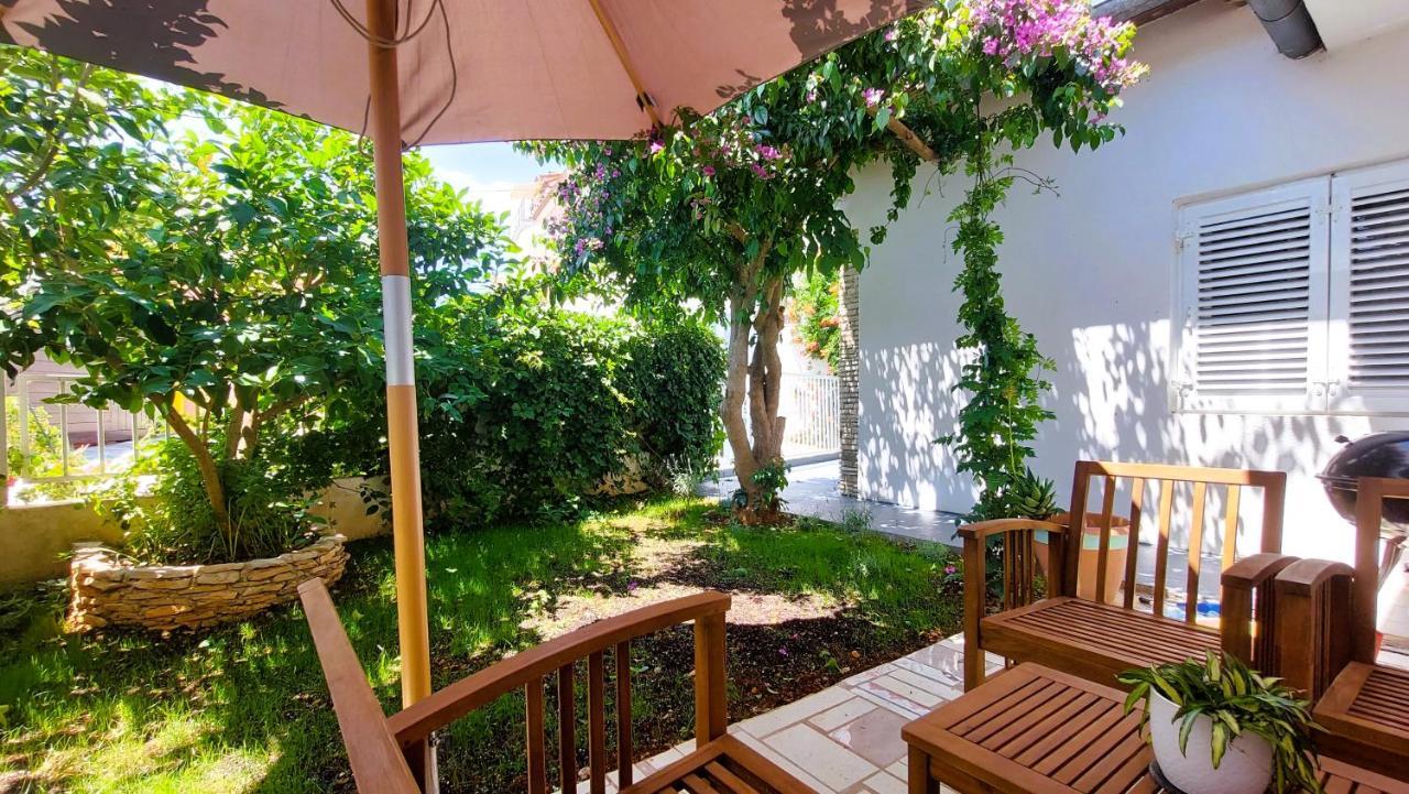 Holiday Home Zora - Family Vacation House Near Protected Area Of The Nature Park Kamenjak, With Green Yard, Wifi, Air-Con Premantura Zewnętrze zdjęcie